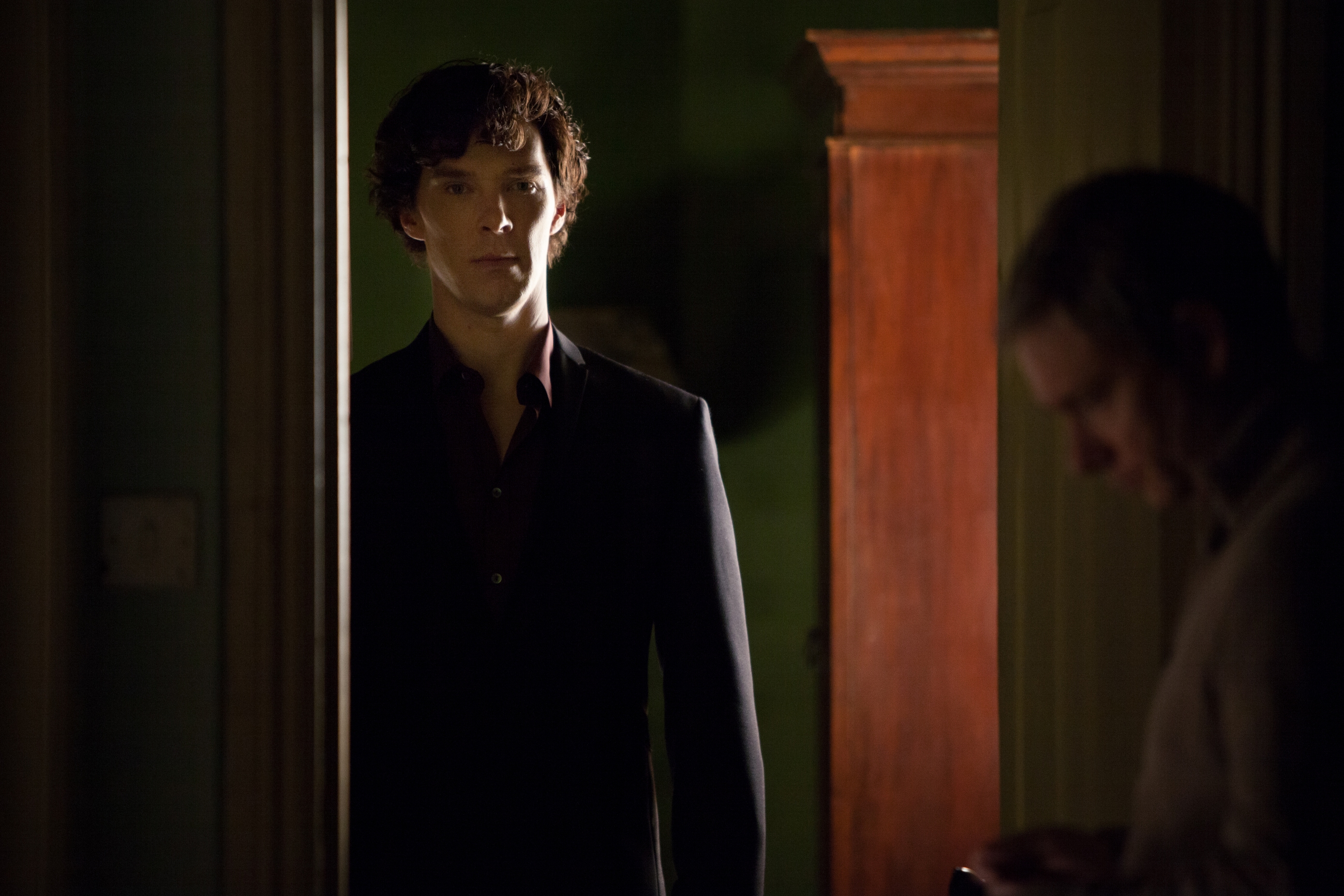 Sherlock is back! For real! (Photo: Courtesy of (C)Robert Viglasky/Hartswood Films 2013 for MASTERPIECE)
