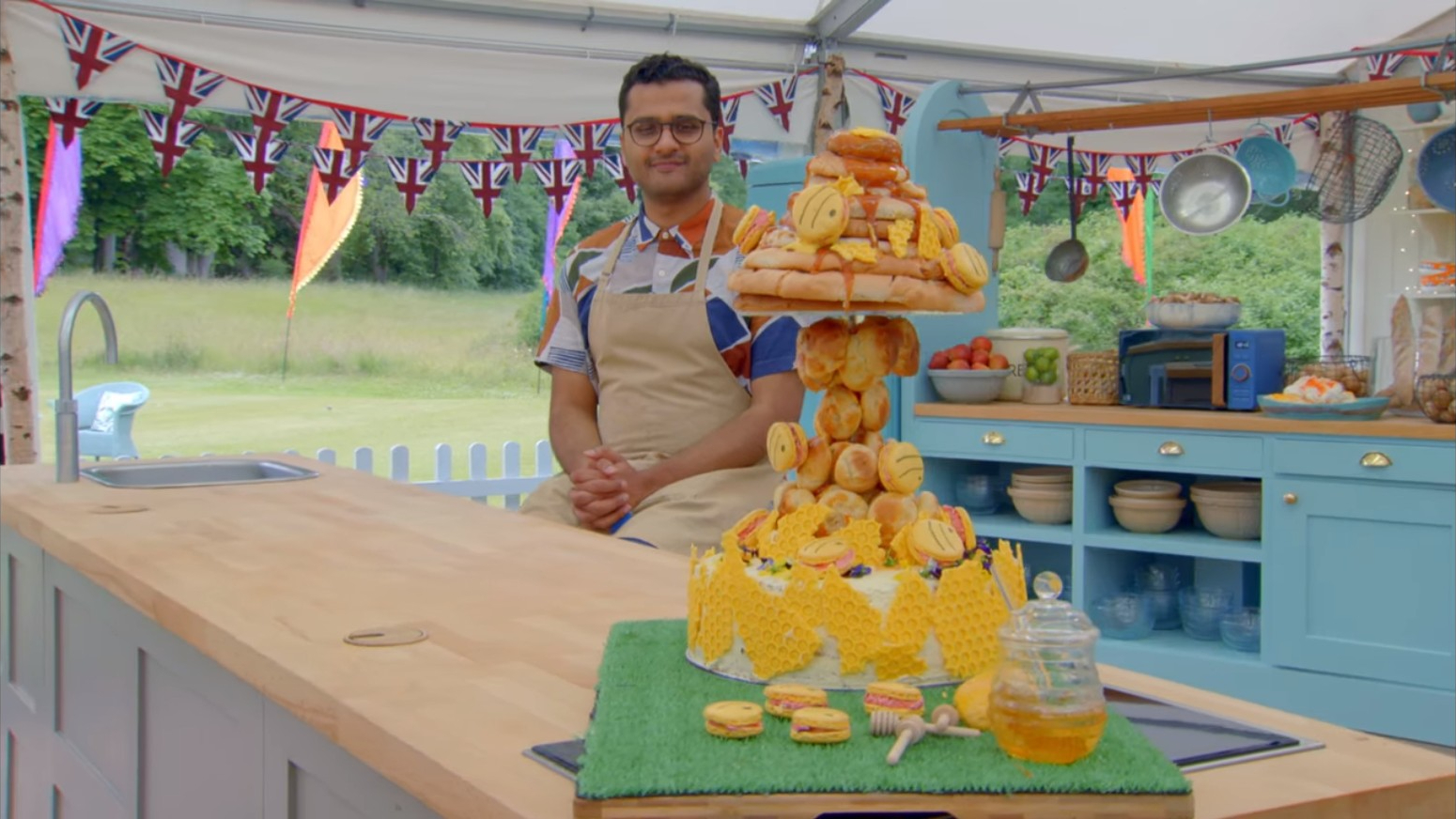 Abdul and his It's All About The Bees Showstopper from The Great British Baking Show Collection 10's Finale