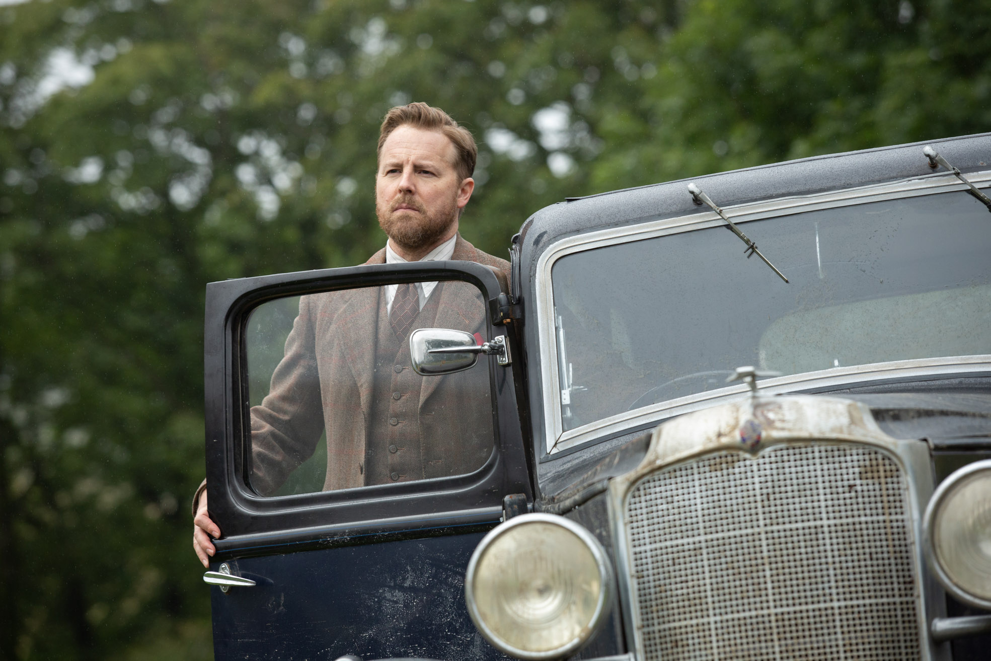 Siegfried Farnon (Samuel West). Credit: Courtesy of © Playground Television UK Ltd & all3media international