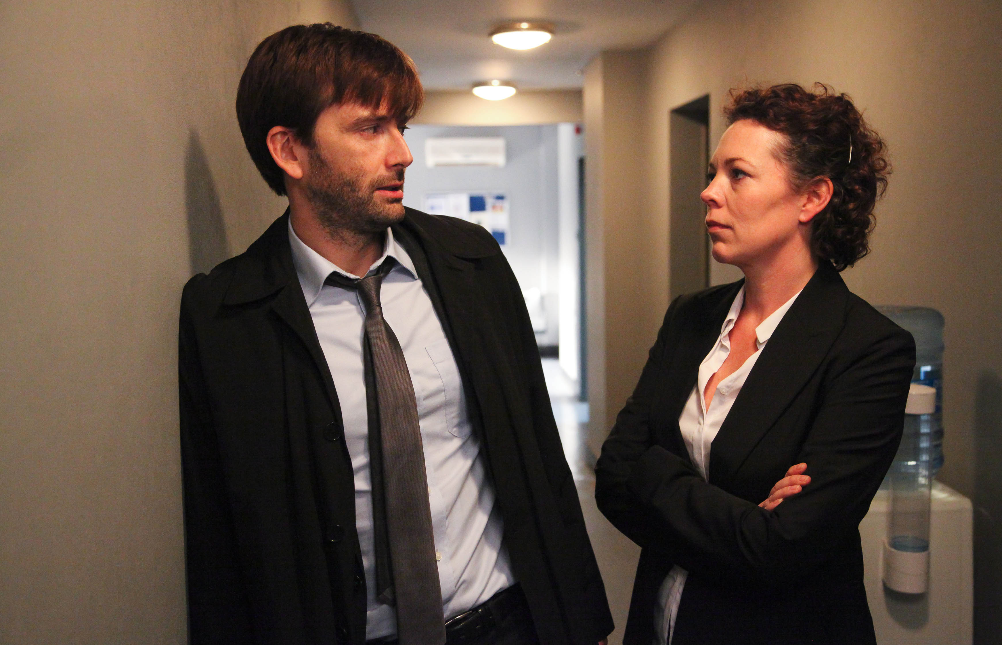 David Tennant opposite British co-star Olivia Colman. The American version of this scene will look a bit different. (Photo: © ITV Plc)