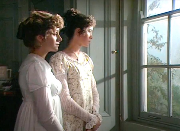 Lizzie Bennet (Elizabeth Garvie) and Jane (Sabina Franklyn). BBC