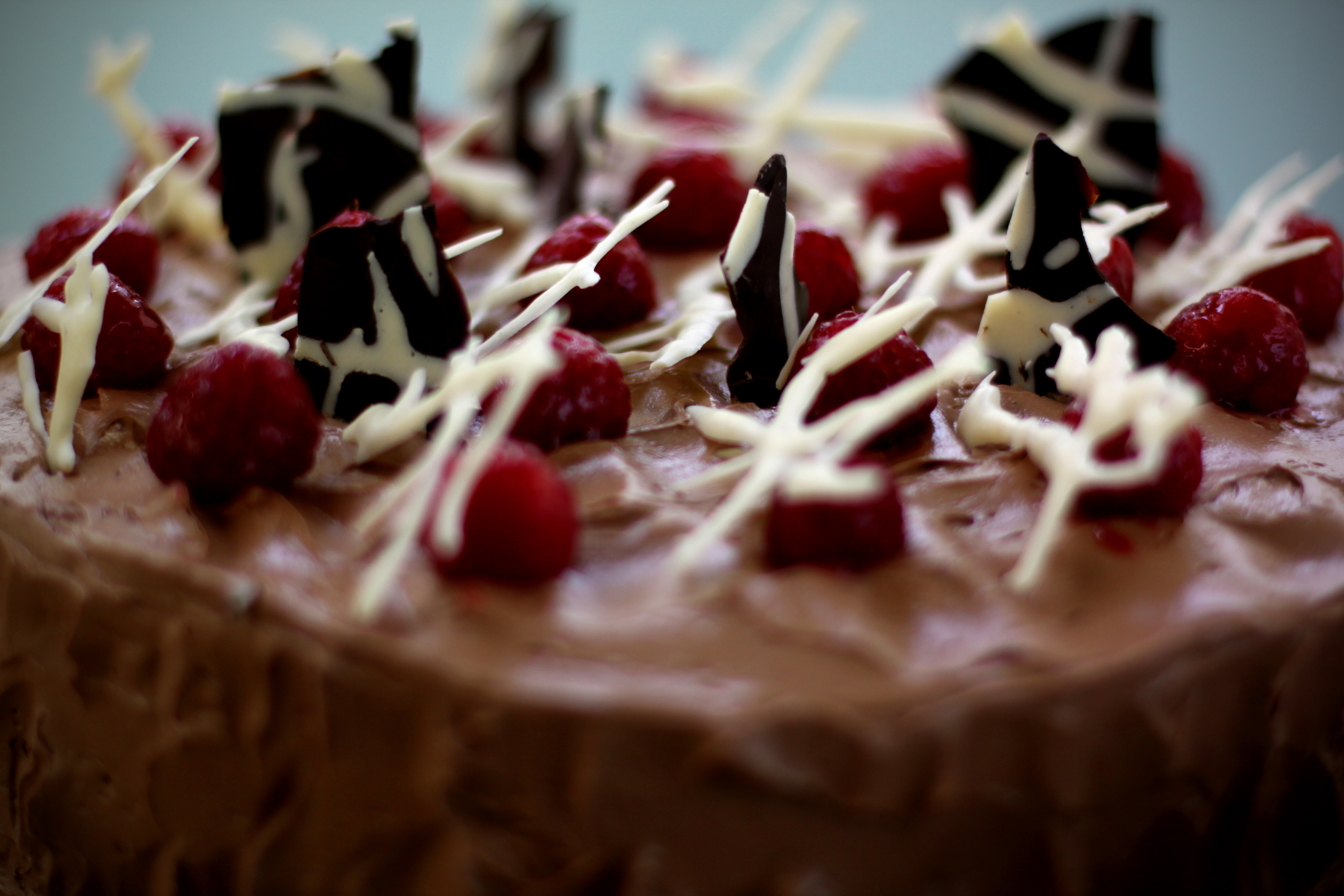 Cakes are the order of the day in the "Great British Baking Show" premiere. (Photo: Love Productions)