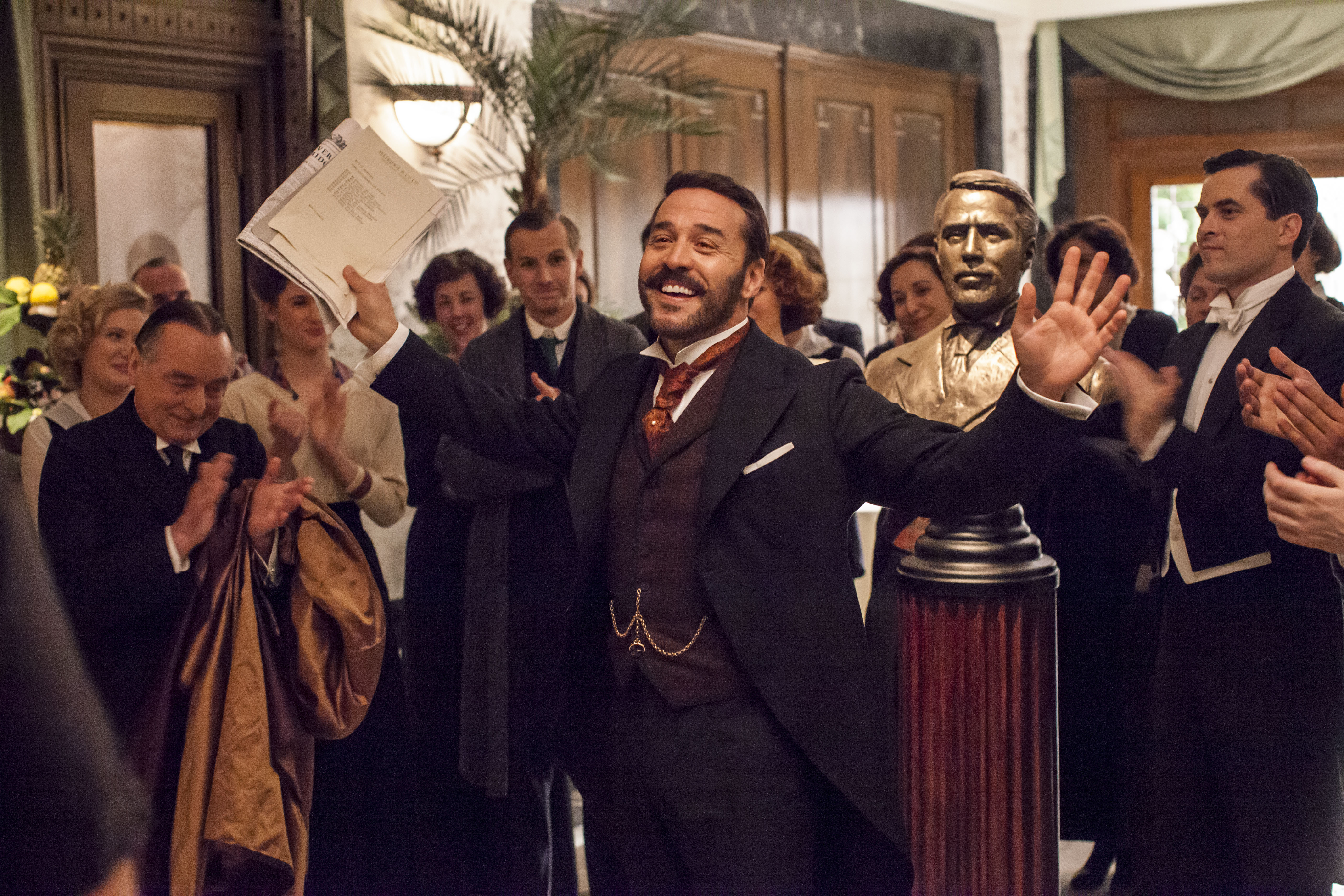 Time for a Patented Pep Talk, "Mr. Selfridge is Back!" (Photo: Courtesy of ©ITV for MASTERPIECE)