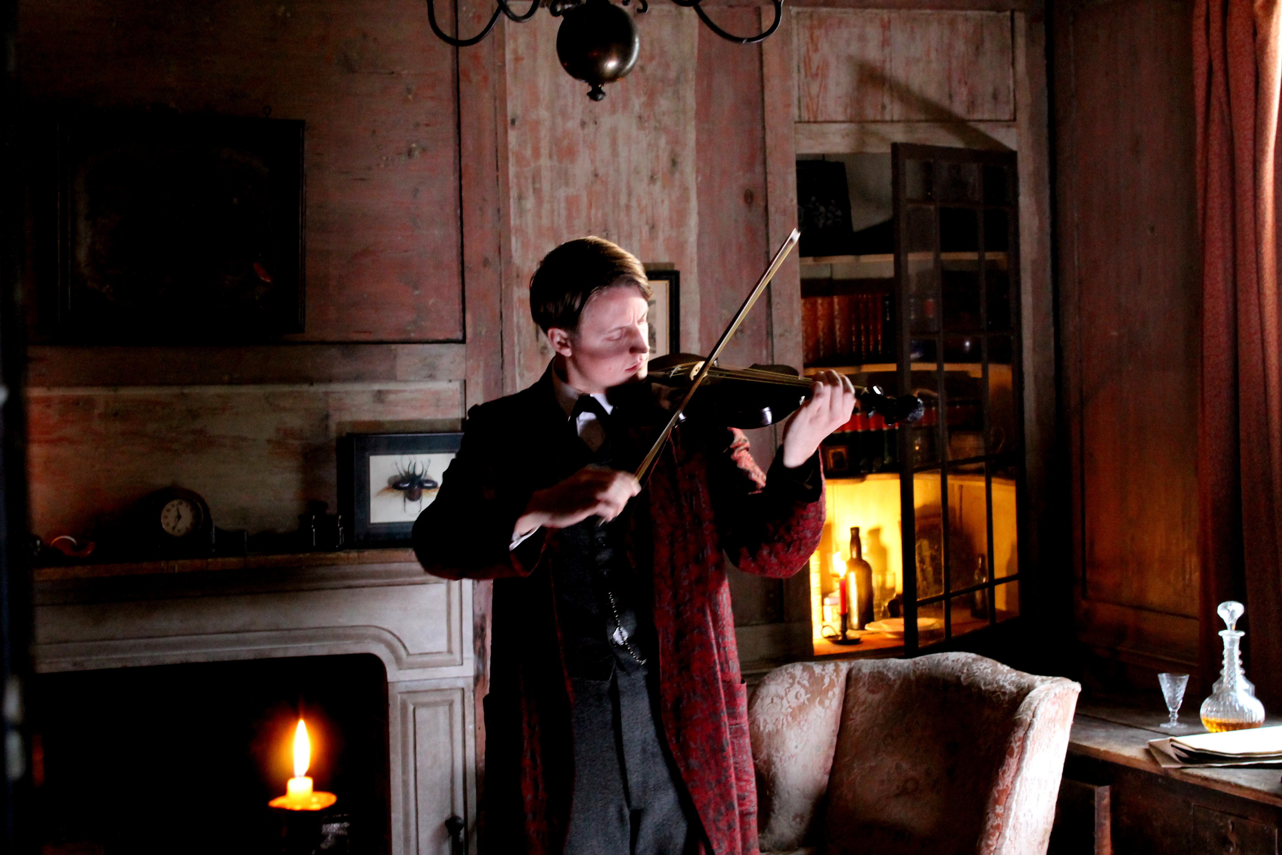 Holmes probably didn't teach Scotland Yard the violin though. (Photo: Courtesy of ©Brendan Easton/Love Productions)