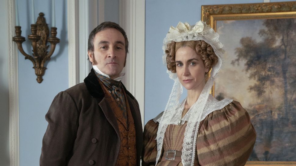 Captain George Sutherland (Derek Riddell) and Elizabeth Sutherland ((Katherine Kelly). Image: BBC/Lookout Point/HBO