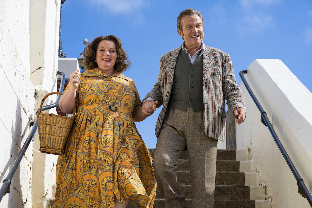 Bradley Walsh and Joanna Scanlon in "The Larkins" (Photo: Acorn TV)