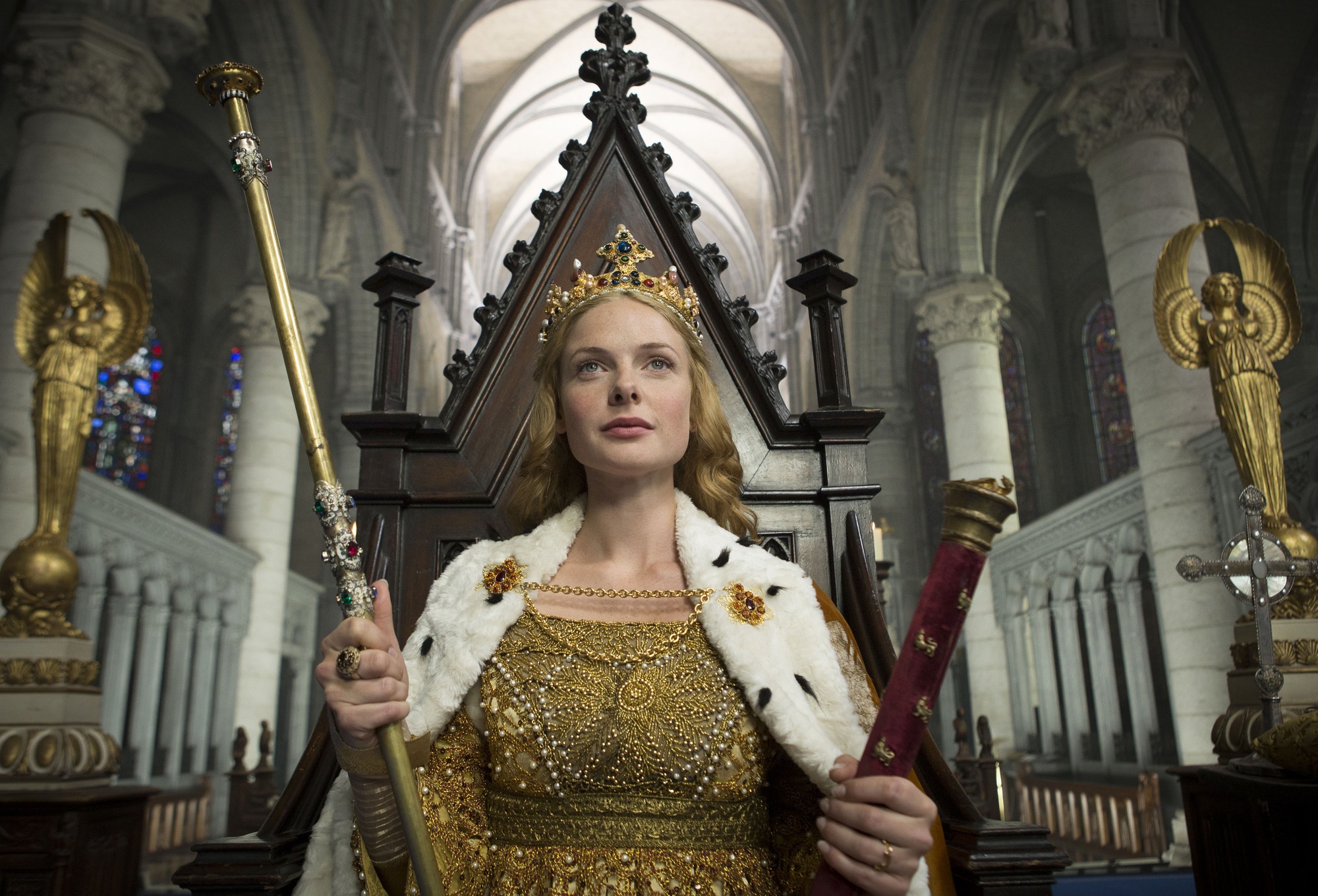 Rebecca Ferguson as Elizabeth Woodville (Photo: Starz)