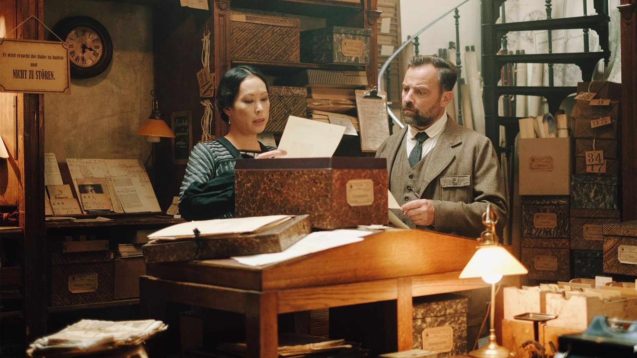 Miriam Hie as Therese Lindner and Jürgen Maurer as Oskar Rheinhardt in Vienna Blood