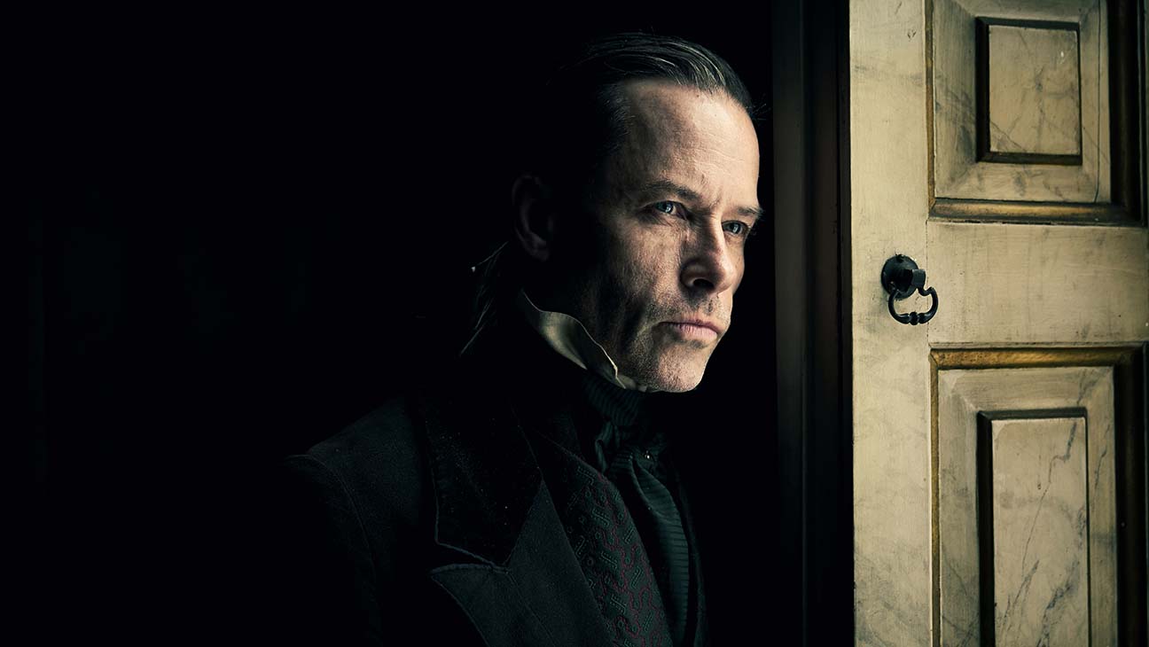 Guy Pearce as Ebenezer Scrooge (Photo: FX Networks)