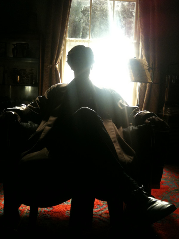 Benedict Cumberbatch on the Sherlock set, courtesy of Mark Gatiss' Twitter feed