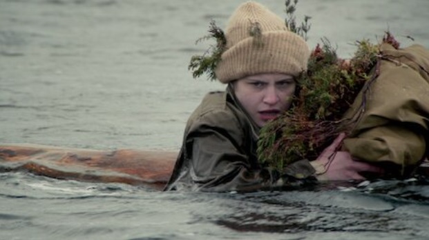 Lizzie Jeffreys swims in 50 deg. water. © Netflix