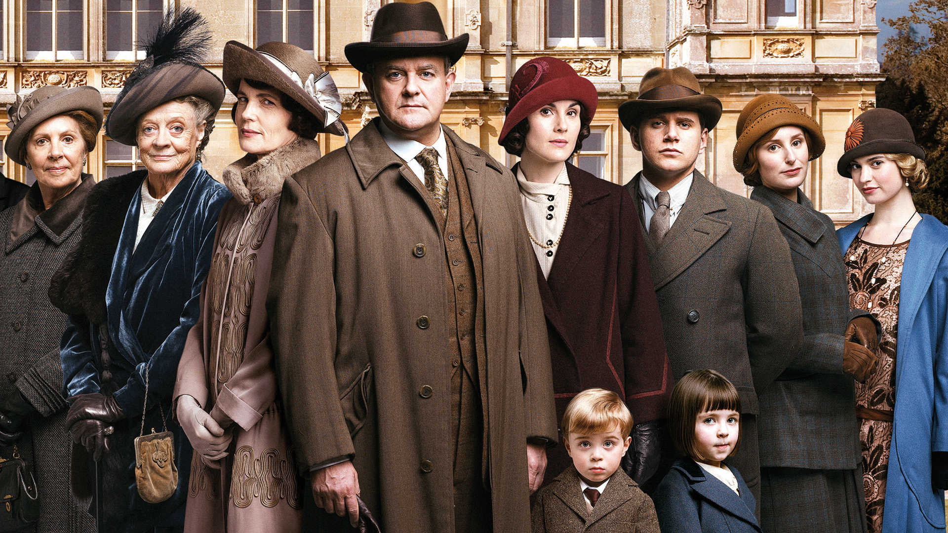 The "Downton Abbey" Season 5 cast. (Photo: Courtesy of ©Nick Briggs/Carnival Films 2014 for MASTERPIECE))