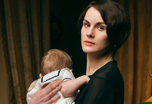 Lady Mary and Baby George (Photo: Courtesy of ©Nick Briggs/Carnival Film and Television Limited 2013 for MASTERPIECE)