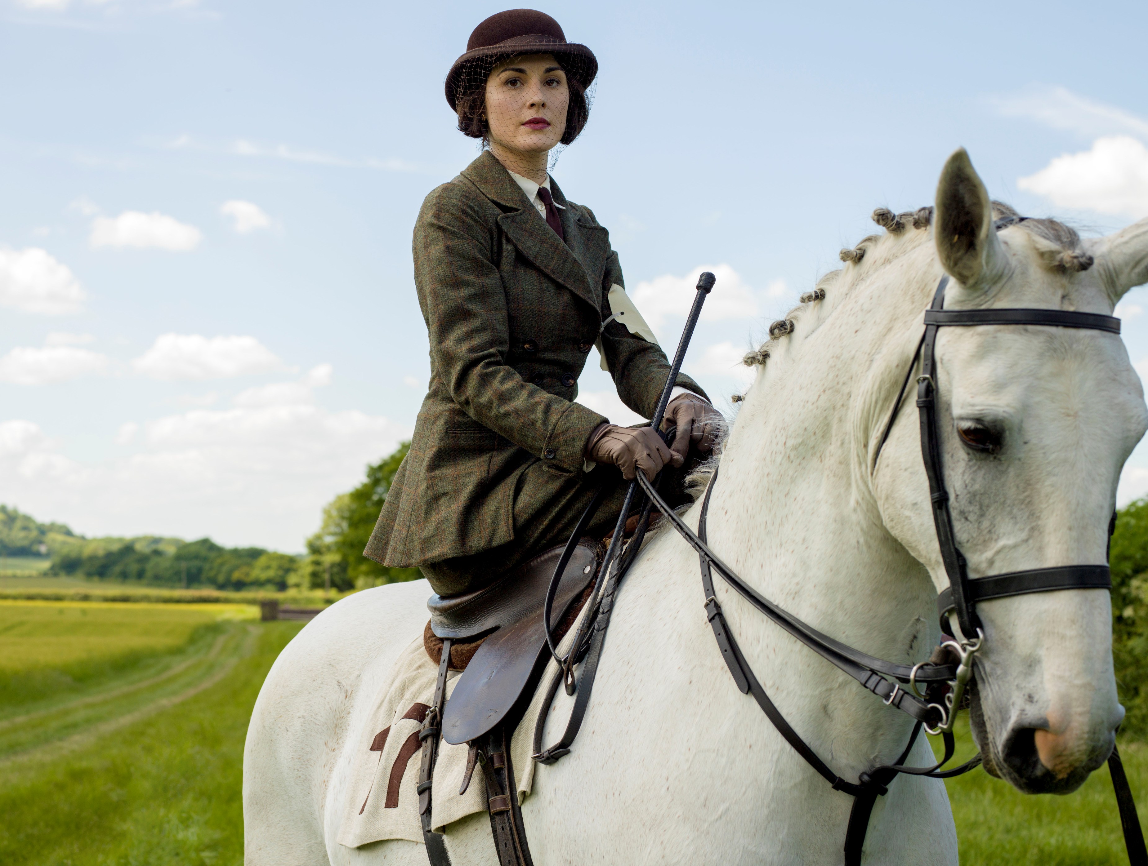 Lady Mary, being so British it hurts. (Photo: Nick Briggs/Carnival Film &amp; Television Limited 2014 for MASTERPIECE)