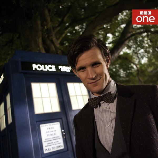 Matt Smith and his famous bow tie.(Photo: BBC Twitter)