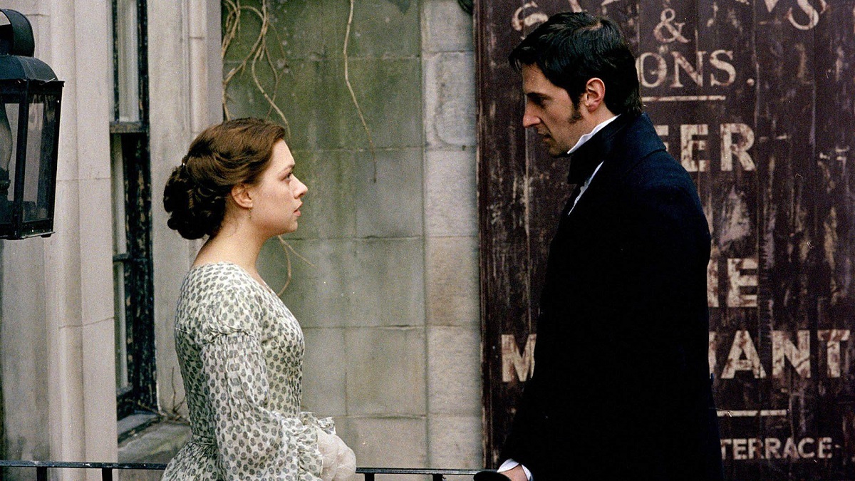 Daniela Denby-Ashe and Richard Armitage in "North and South" (Photo: BBC/Britbox)