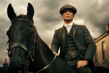 Cillian Murphy in "Peaky Blinders", complete with the infamous titular hat. (Photo: BBC/Netflix)