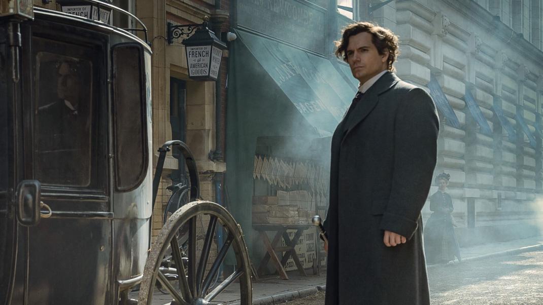 Henry Cavill to star in 'ungentlemanly' WWII Black Ops film