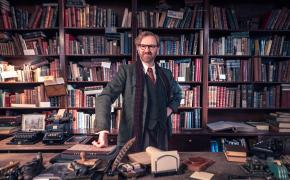 Mark Gatiss in "Bookish"