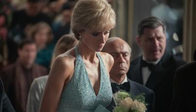 Elizabeth Debicki as Diana in The Crown Season 5 