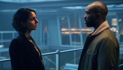 Anjli Mohindra as Archie and Paapa Essiedu as George in The Lazarus Project. 