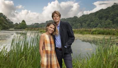 Picture shows: Kris Marshall and Sally Bretton in Beyond Paradise Season 1 