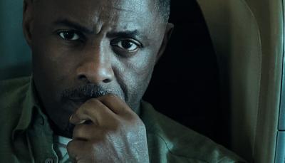 Idris Elba as Sam Nelson, stuck in a high stress situation in 'Hijack'