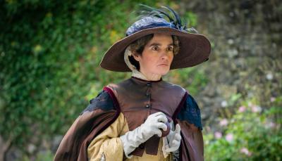 Picture shows: Shirley Henderson as Aunt Western