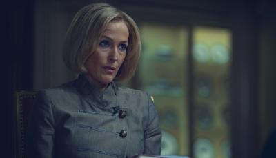 Gillian Anderson in "Scoop"