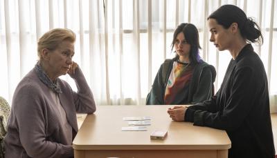 Kathy Baker, Amanda Fix as Jules, Krysten Ritter as Lucy in 'Orphan Black: Echoes' Season 1