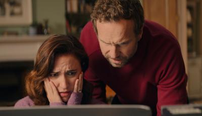 Esther Smith as Nikki and Rafe Spall as Jason in 'Trying' Season 4