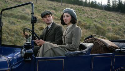 Hermione Corfield and Jeremy Irvine as Julia Morston and Henry Beauchamp in "Outlander: Blood of My Blood" 