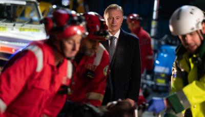 Picture shows: PM Robert Sutherland (Robert Carlyle) watches his daughter's rescue.