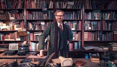 Mark Gatiss in "Bookish"