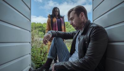 Wunmi Mosaku as DC Riya Ajunwa and Barry Sloane as Eddie Wells in 'Passenger'