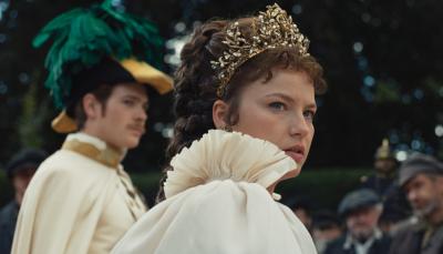 Devrim Lingnau and Philip Froissant in "The Empress" Season 2 