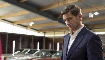 Allen Leech as Elliot in 'Captivated'