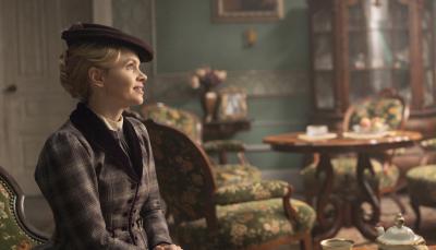 Kate Phillips in "Miss Scarlet' Season 5