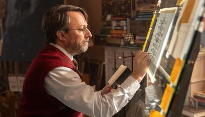David Mitchell as Ludwig in 'Ludwig' Season 1
