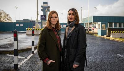 Suranne Jones as DCI Amy Silva and Rose Leslie as DI Kirsten Longacre in 'Vigil'