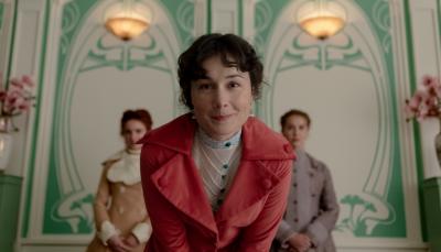 Itzíar Manero as Adela, Nadia de Santiago as Elena, and Paula Usero as Josefina in "My Lady's Companion"
