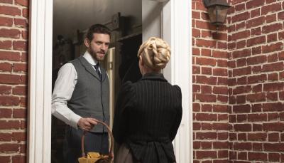 Tom Durant Pritchard and Kate Phillips in "Miss Scarlet" Season 5