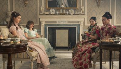 Florence Hunt as Hyacinth Bridgerton, Claudia Jessie as Eloise Bridgerton, Michelle Mao as Rosamund Li, Isabella Wei as Posy Li in Bridgerton Season 4