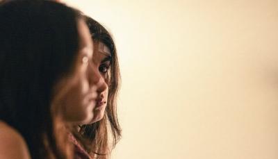 Pascale Kann as September and Mia Tharia as July in 'September Says'