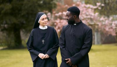 Keeley Hawes as Sister Anna and Paapa Essiedu as Rev David in 'Falling'