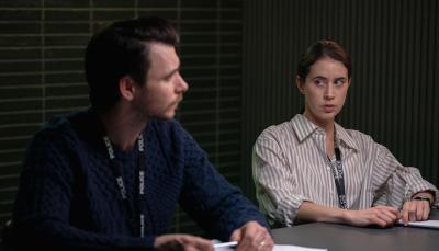 Harry Lloyd as DCI Hector Morgan and Liz Kingsman as DC Katie Jones in 'I Jack Wright' 