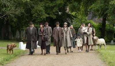 James Purefoy, Anna Chancellor, Toby Regbo, Isobel Jesper Jones, Joanna Vanderham, Shannon Watson, Zoe Brough, Bessie Carter, and Jamie Blackley in "Outrageous"