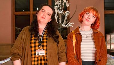 Ashley Storrie and Kat Ronney in "Dinosaur" Season 1