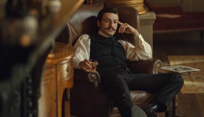 Anthony Boyle in "House of Guinness"