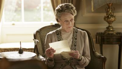 Maggie Smith, looking appropriately judgy as the Dowager Countess. (Photo: Courtesy of Nick Briggs/Carnival Film & Television Limited 2015 for MASTERPIECE)
